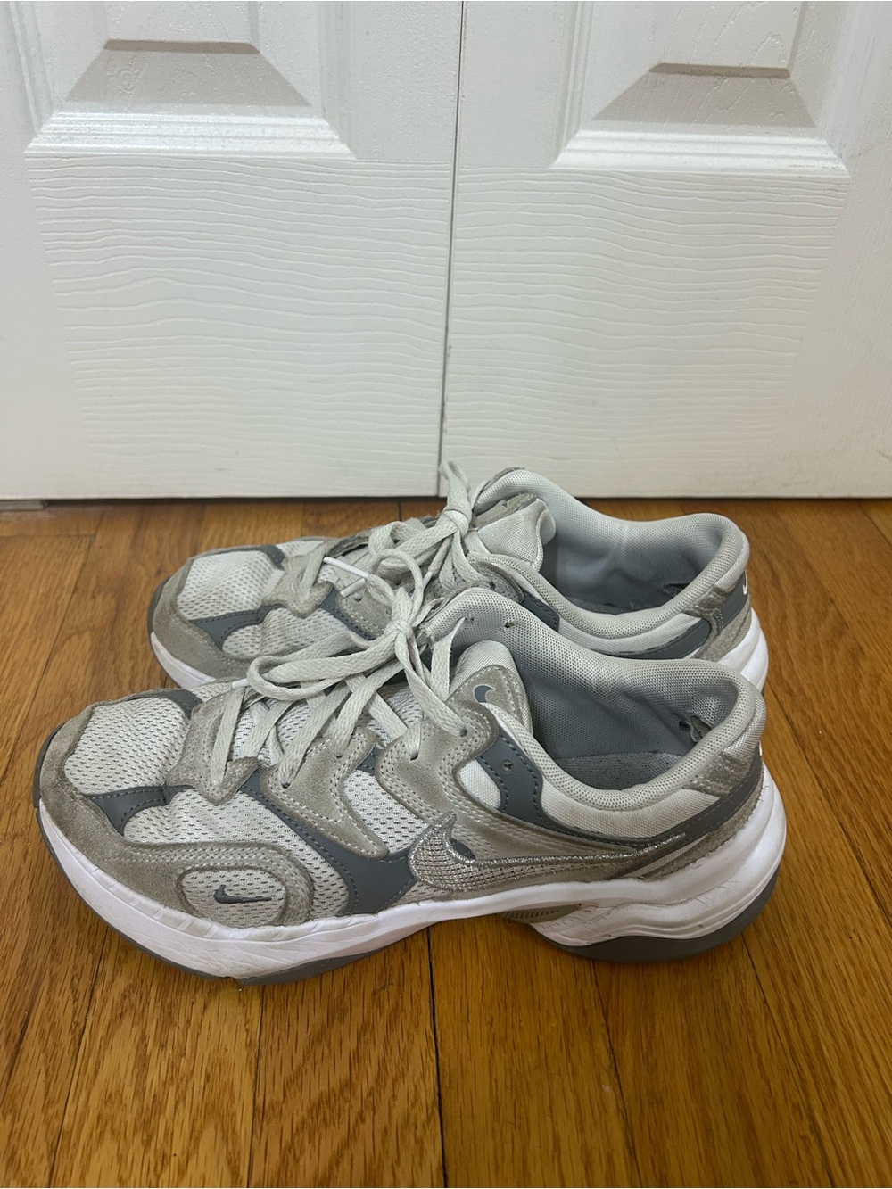 Nike Women's White and Gray Mesh Running Sneakers